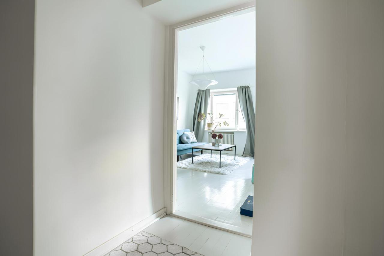 Апартаменти Stylish Studio At The Heart Of Гельсінкі Екстер'єр фото